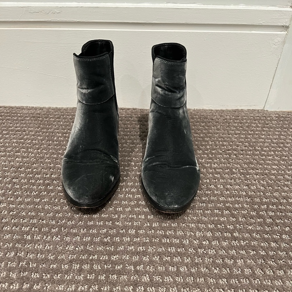 Ann Taylor grey velvet booties